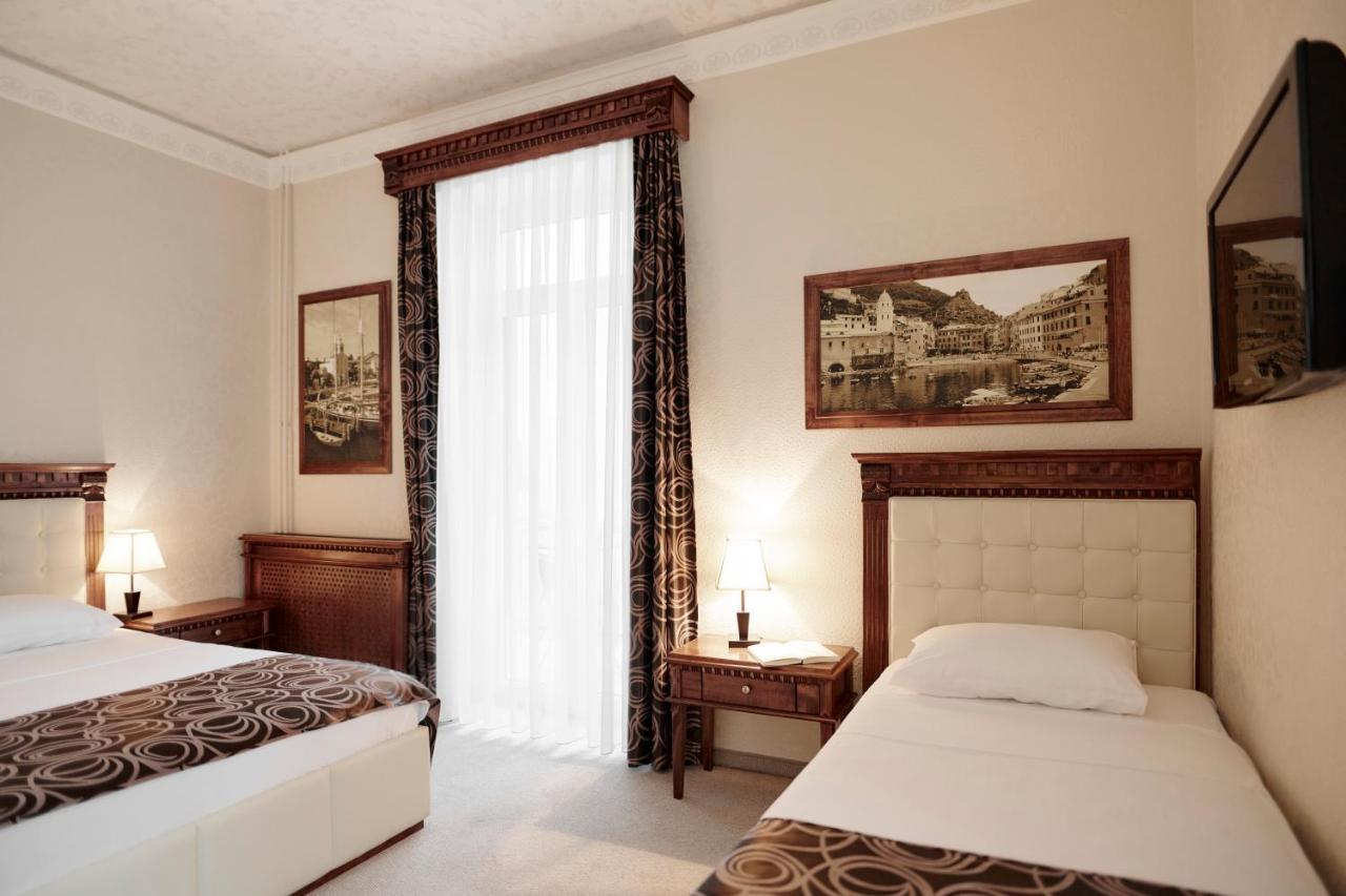 Hotel Villa Schubert オパティヤ エクステリア 写真
